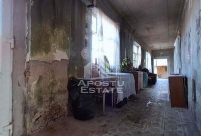 Casa de caramida in Tela si Teren Generos de 4320 mp - 1