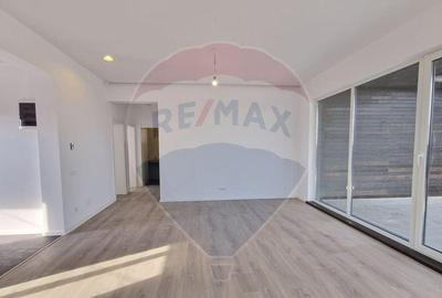 Casă cu 4 camere cu Teren 394 Mp în Tunari - 10