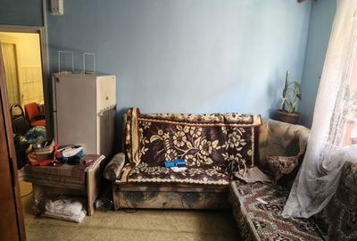 Apartament cu 2 camere nedecomandat în Calea Aradului