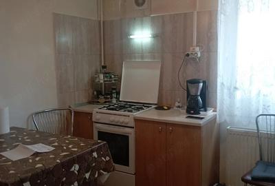 Apartament cu 4 camere decomandat în Central - 9