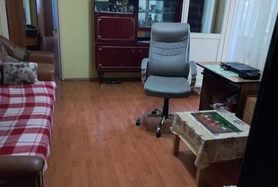 Apartament cu 3 camere semidecomandat în Berceni - 3