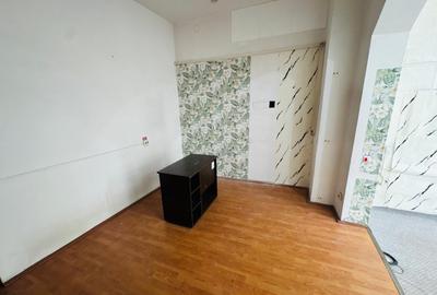Spațiu comercial, de 40 mp, în Central - 6