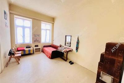 Apartament la casa cu 3 camere pivnita zona ultracentrala Sibiu - 1