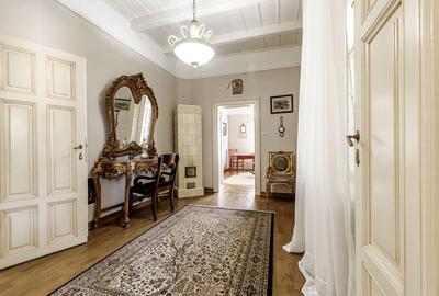 Visezi la o proprietate unică, plină de istorie și farmec? - 8