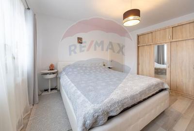 Apartament cu 2 camere decomandat, mobilat în Sânpetru - 3