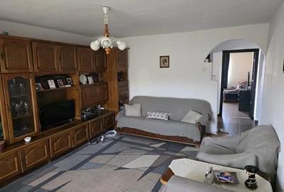 Apartament cu 2 camere decomandat în Carpați 2 - 7