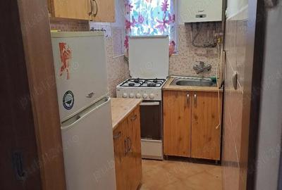 Apartament cu 3 camere semidecomandat în Dacia - 2