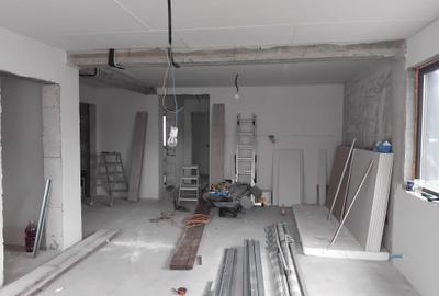 Casă cu 6 camere cu Canalizare în Lumina - 5