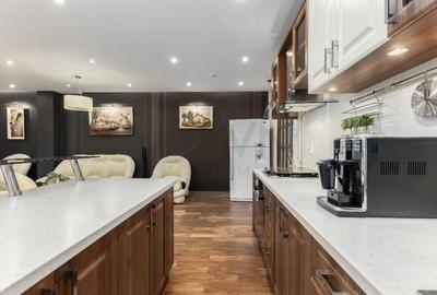 Casă individuală cu 9 camere cu Canalizare în Lacul Tei - 6