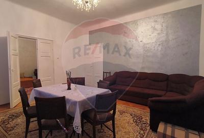 Casa cu 3 camere de vanzare in zona Centrala - 5