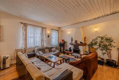 Locuinta cu caracter,doua niveluri,4 camere,terasa,garaj,curte,Centru Istoric Br - 41