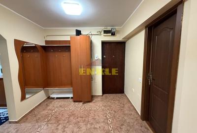 Apartament cu 3 camere semidecomandat în Central - 8