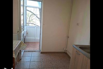 Apartament cu 2 camere decomandat în Brazda lui Novac - 8
