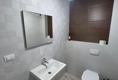 Apartament 3 camere, Bloc Nou, Central - 12