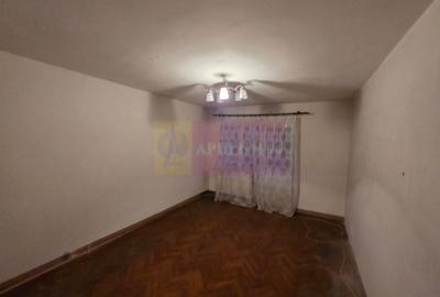 Apartament cu 3 camere de vanzare in Campina - Zona Liceul Energetic - 9