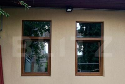 Casa 2 camere curte comuna cu acces separat zona centrala - 2