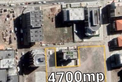 Teren Construcții intravilan de 4700 mp, în Central