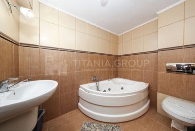 Casă individuală cu 11 camere cu Canalizare în Bran - 24