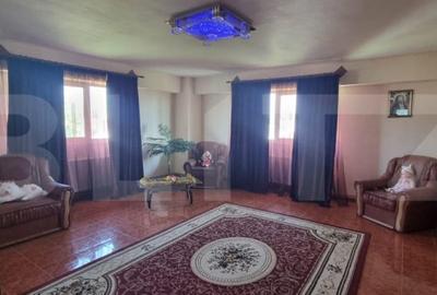 Spațiu comercial, de 600 mp, în Central - 11