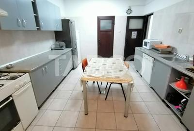 Pensiune 13 camere 16 bai sauna piscina si teren 1565 mp Cisnadioara - 24