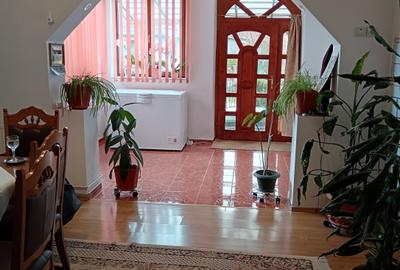 Casa familiala Roteni - 2
