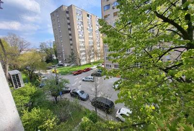 Apartament cu 3 camere semidecomandat în Circumvalațiunii - 4