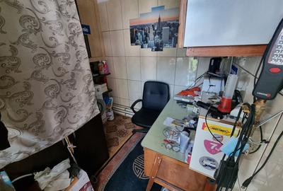 Casă cu 4 camere cu Canalizare în Central - 11
