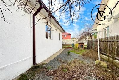 Casă cu 3 camere cu Canalizare în Central