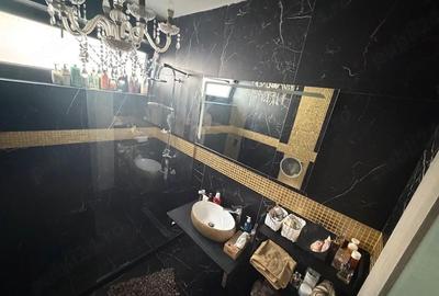 Apartament cu 2 camere semidecomandat în Tractorul - 3
