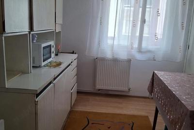 Apartament cu 2 camere decomandat, mobilat în Km 5 - 6