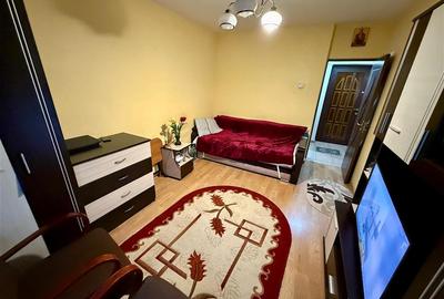 Garsonieră decomandată în Baza 3 - 5