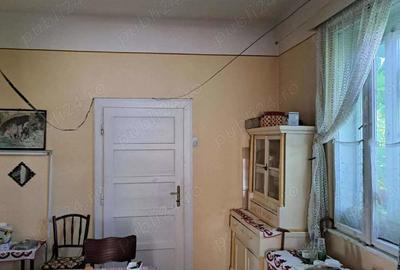 Casă cu 2 camere în Central