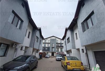 Casă cu 4 camere cu Canalizare în Central - 1