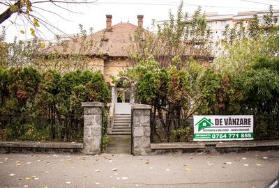 Casă cu 4 camere cu Teren 1081 Mp în 22 Decembrie - 1