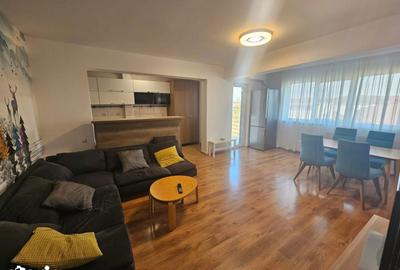 Apartament cu 3 camere în Central