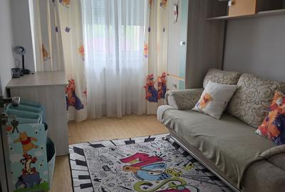 Apartament cu 3 camere decomandat în Prundu - 3