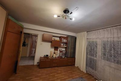 Garsonieră, mobilată în Brâncoveanu - 3