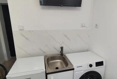 Garsonieră decomandată în Micro 14 - 3