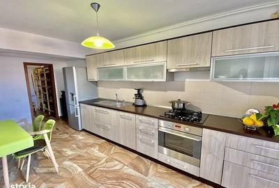 Apartament cu 3 camere, mobilat în Tractorul - 7