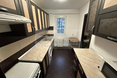 Apartament 2 camere Podu Roș, etaj 1 â Palas la 10 min, 500âŹ - 2