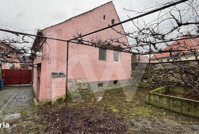 Casă cu 2 camere cu Canalizare în Turnu Roșu - 2