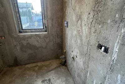 Casă cu Teren 250 Mp în Central - 2