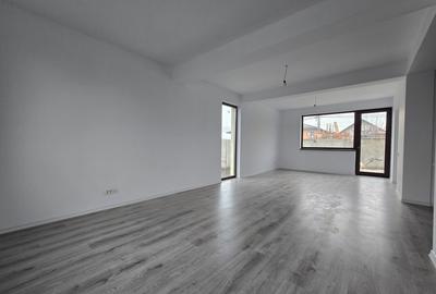 Casă cu 4 camere cu Teren 320 Mp în Berceni