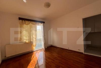 Apartament zona 1 Mai, 3 camere, decomandat, etaj 1 - 4