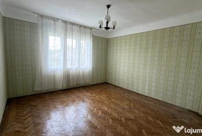 Casă cu 3 camere cu Teren 2200 Mp în Central - 12