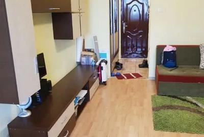 Garsonieră în Titan