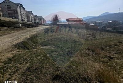 Teren de 2606 mp, în Central - 3