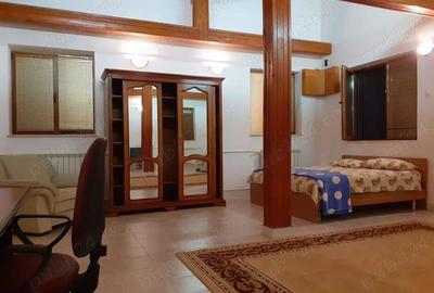 Casă cu 6 camere cu Teren 303 Mp în Faleza Nord - 2