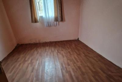 Casă cu 2 camere cu Teren 909 Mp în Central - 3