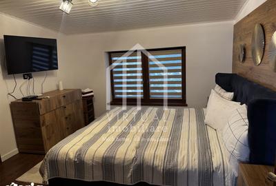 Casă cu 10 camere cu Teren 1500 Mp în Rășinari - 16